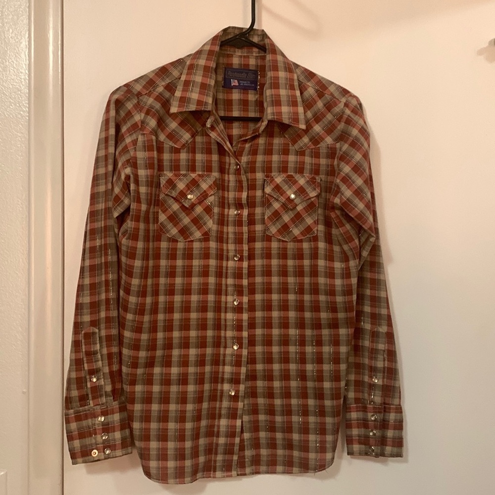 Panhandle Slim women’s western, fitted shirt with pearl snaps